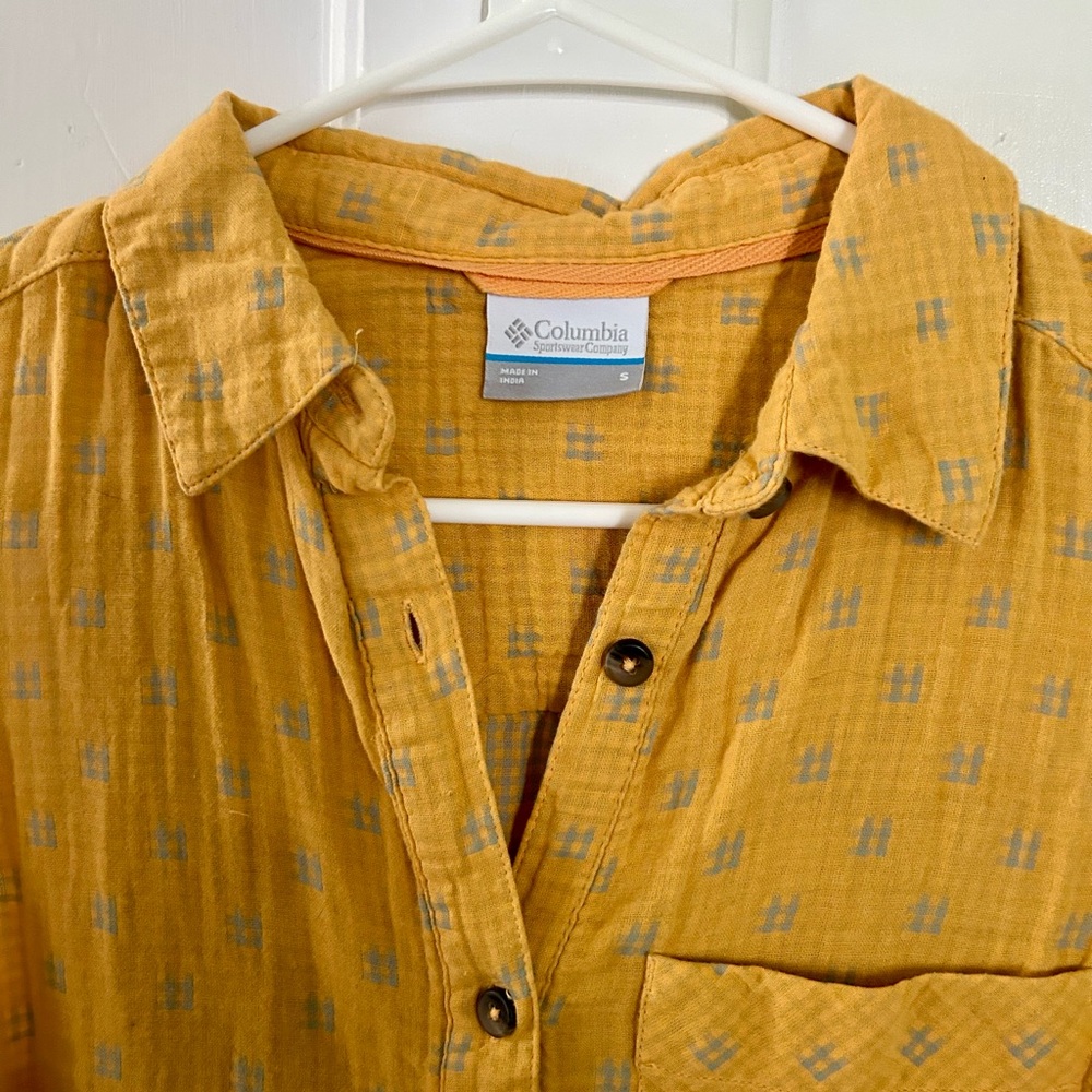 Columbia Mustard Yellow Shirt with Blue Accents